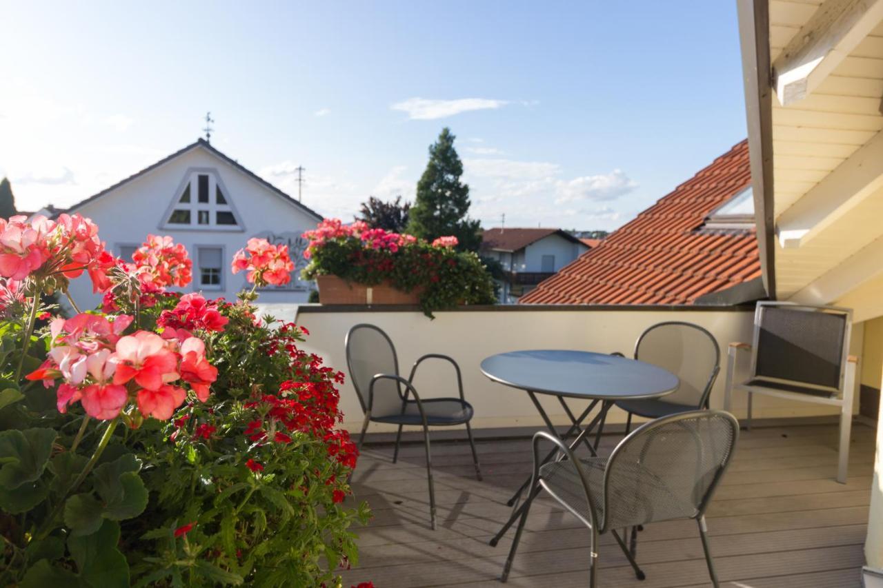 Gaestehaus Burgblick Bisingen Exterior foto
